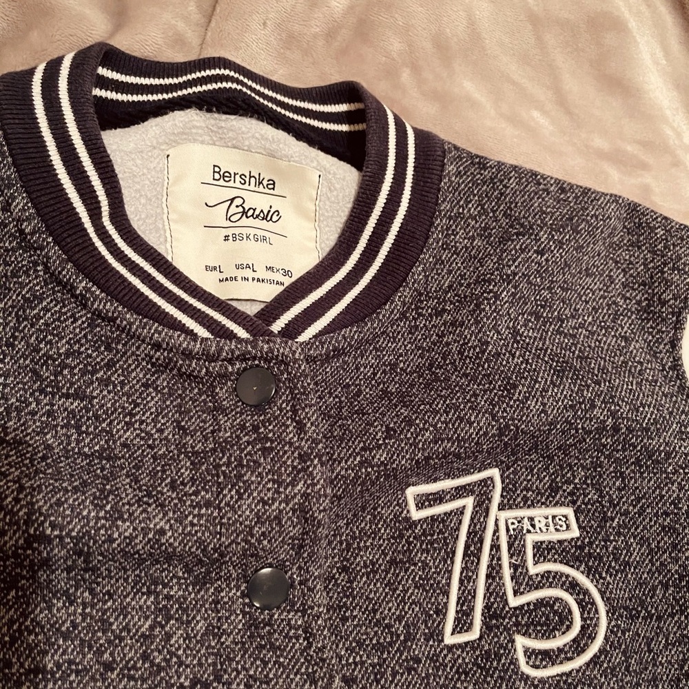 Jacket - Picture 2 of 3